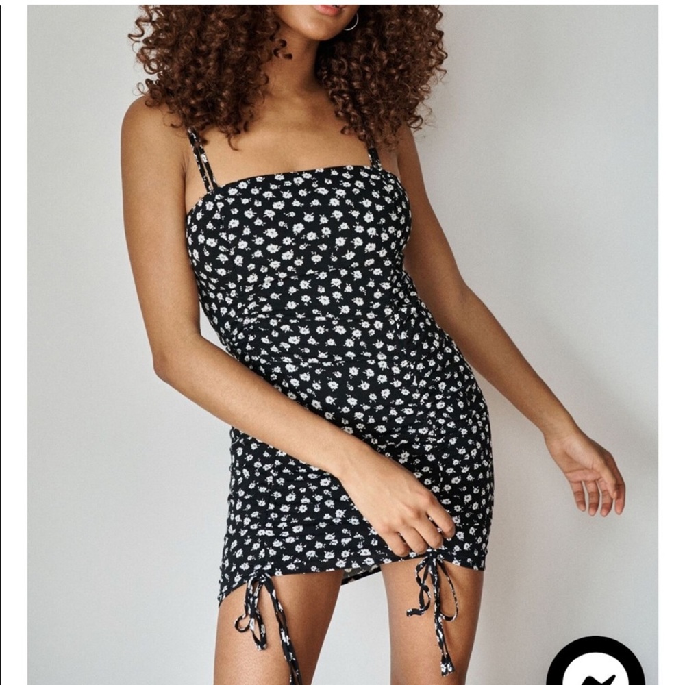 Black and white floral bodycon dress